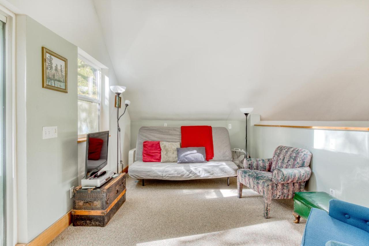 Wildwood Cabin Welches Экстерьер фото