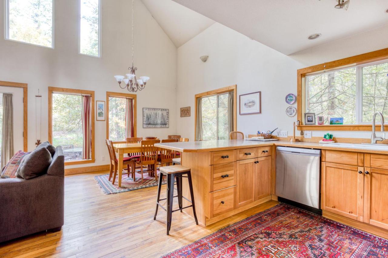 Wildwood Cabin Welches Экстерьер фото